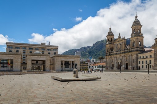 Plaza Simón Bolívar in Bogota